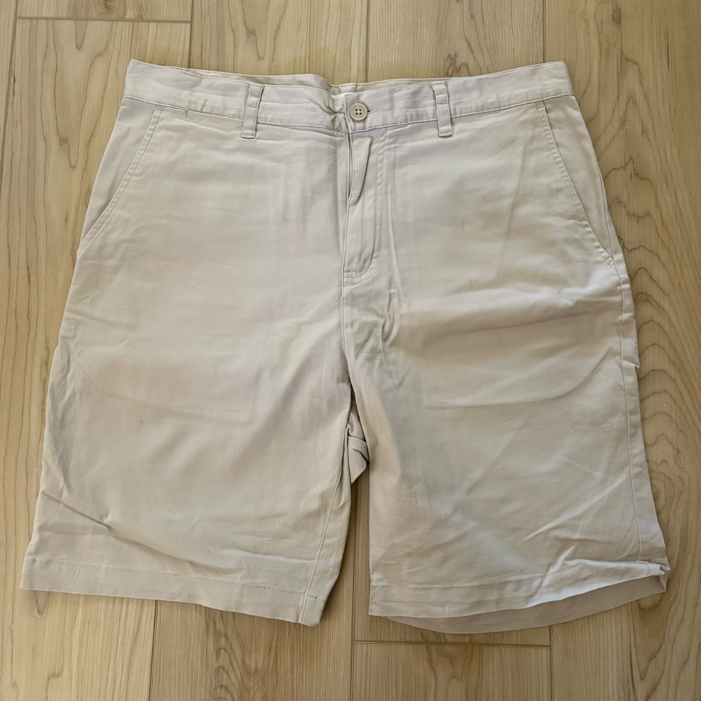 Five Four 34W Classic light khaki flat front shorts